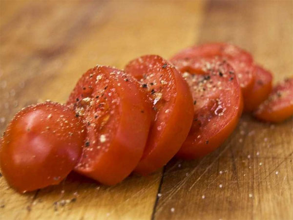 Có nên bảo quản cà chua trong tủ lạnh?