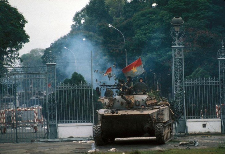 Hào hùng đội hình xe tăng tiến vào giải phóng Sài Gòn - Báo Gia Lai điện tử  - Tin nhanh - Chính xác