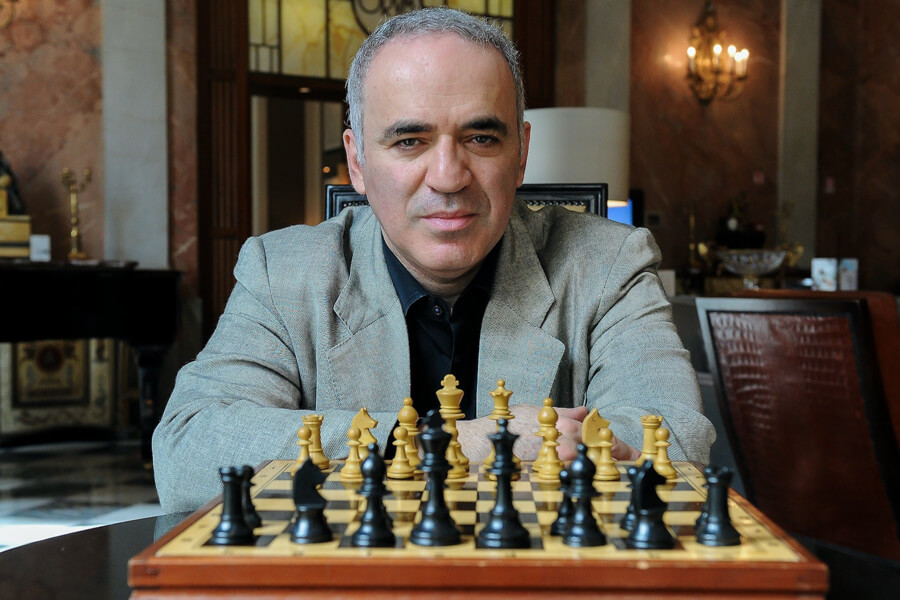 Garry Kasparov - Người Thống Trị Cờ Vua Thế Giới Trong 2 Thập Kỉ