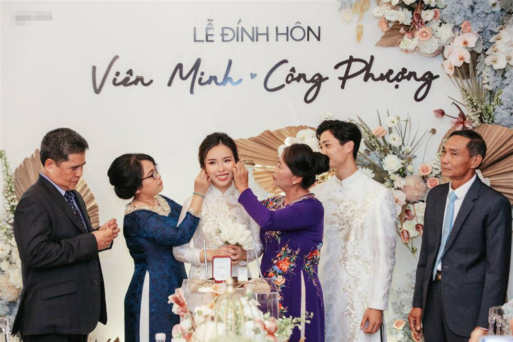 Đám cưới Viên Minh - Công Phương được tổ chức vô cùng hoàng tráng