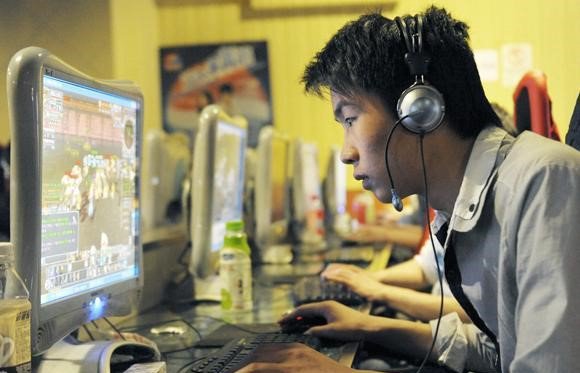 Viết bài văn nghị luận về vấn đề nghiện Game Online của giới trẻ hiện nay