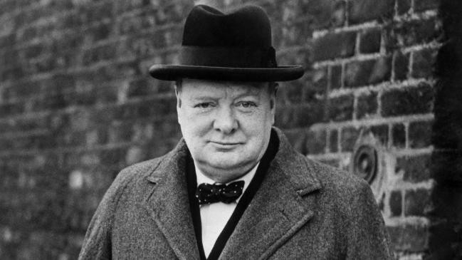 Viết bài văn kể lại sự việc có thật liên quan đến một nhân vật lịch sử nước ngoài - Winston Churchill